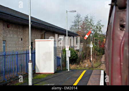 Unteren Quadranten stoppen Semaphore Signale aus einem Zug gesehen Stockfoto