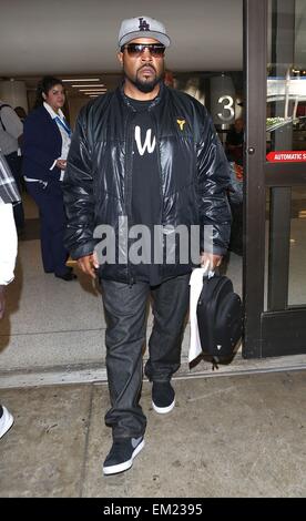 Ice Cube kommt am Flughafen Los Angeles International (LAX) Featuring: Ice Cube wo: Los Angeles, California, Vereinigte Staaten von Amerika bei: 11. Oktober 2014 Stockfoto