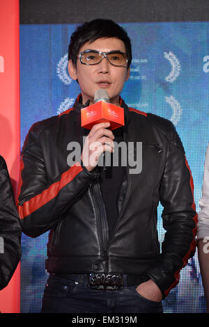 Peking, China. 16. April 2015. Schauspieler Vincent Chiao besucht eine Pressekonferenz des Films "Gun Transit" im Rahmen des 5. Beijing International Film Festival in Peking, Hauptstadt von China, 16. April 2015. © Li Xin/Xinhua/Alamy Live-Nachrichten Stockfoto