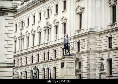 Robert Clive Statue und Churchill War Rooms in London, Großbritannien. Stockfoto