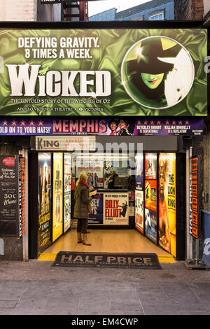 Discount Tickets Theaterkasse am Leicester Square in London, Großbritannien Stockfoto