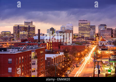 Richmond, Virginia, USA Innenstadt Stadtbild über Main Street. Stockfoto