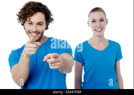 Fröhliche junge Paare, die Spaß Stockfoto