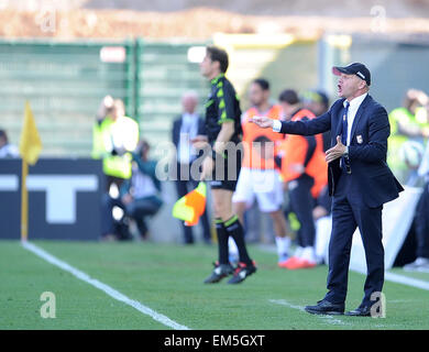 Palermos Cheftrainer Giuseppe Iachini Gesten während der italienischen Serie A-Fußballspiel zwischen Udinese und Palermo Stockfoto