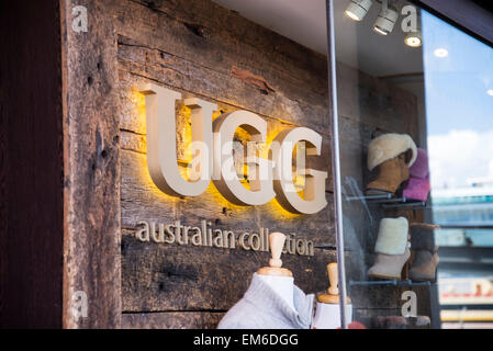 SYDNEY, Australien - 12. Februar 2015: Detail des Ladens UGG Australia in Sydney, Australien. UGG Australia ist eine amerikanische Fuß Stockfoto