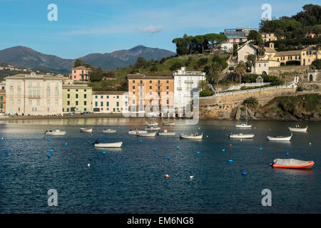 Herrlichen Blick auf die Baia del Silenzio in der typischen Dorf Sestri Levante, Ligurien Stockfoto