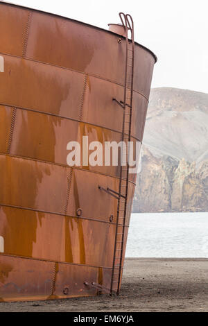 stillgelegten Öltank an Whalers Bay, Deception Island, Süd-Shetland-Inseln, Antarktis Stockfoto