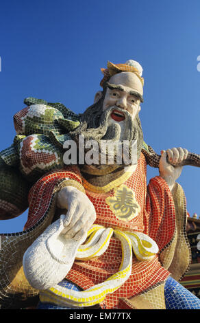 China, Hong Kong, Nahaufnahme von bunten Statue in Zinn Hua Temple; Müll-Bucht Stockfoto