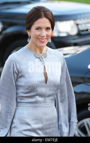 Fredensborg, Dänemark. 16. April 2015. Dänische Kronprinzessin Mary während der Feierlichkeiten der HM Königin Margrethe 75. Geburtstag Abendessen im Fredensborg Palast Credit: Dpa picture-Alliance/Alamy Live News Stockfoto