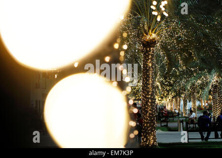 Sakhir, Bahrain. 16. April 2015. Motorsport: FIA Formula One World Championship 2015, Grand Prix von Bahrain, paddock, nachts Credit: Dpa picture-Alliance/Alamy Live News Stockfoto