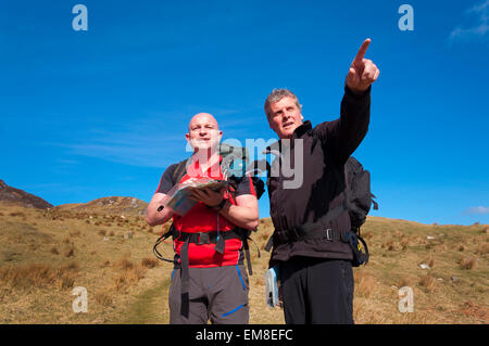 Wanderer in der Nähe von Maghera, Ardara, County Donegal, Irland Stockfoto