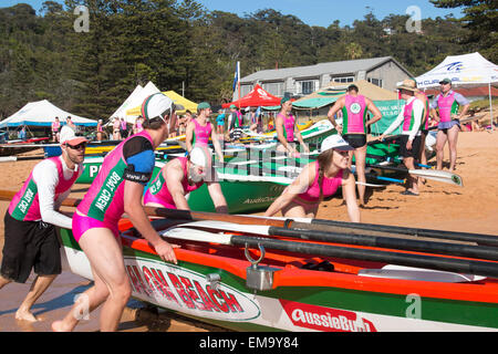 traditionelle Classics Renneinsatz auf Bilgola Strand, Nordstrände von Sydney, Australien Stockfoto