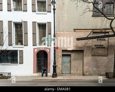 13. April 2015 - Minetta Lane im Stadtteil Greenwich VIllage von Manhattan New York City Stockfoto