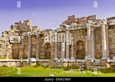 Die archäologische Stätte von byzantinischen Krankenhaus Ruinen in Side, Türkei. Stockfoto