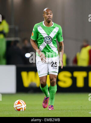 Wolfsburg, Deutschland. 16. April 2015. Wolfsburgs Naldo in Aktion während der UEFA Europa League Viertelfinale Spiel VfL Wolfsburg Vs SSC Napoli in Wolfsburg, Deutschland, 16. April 2015. Foto: Thomas Eisenhuth/Dpa - NO-Draht-SERVICE-/ Dpa/Alamy Live News Stockfoto