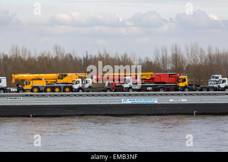 Rhein, in der Nähe von Emmerich, Niederrhein, Fracht-Schiffe, Stockfoto