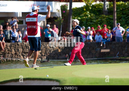 18. April 2015 - chips Sei Young Kim in für Par am 18. Loch während der Endrunde der Lotte-Meisterschaft präsentiert von Hershey im Ko Olina Golf Club in Kapolei, HI ein Entscheidungsspiel erzwingen Stockfoto