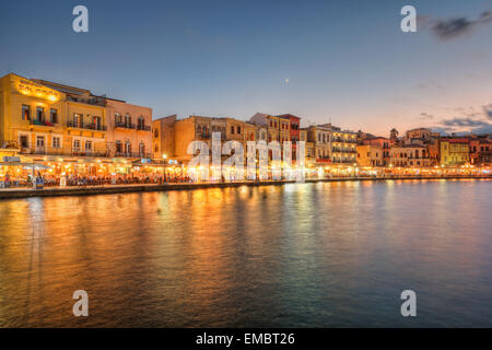 Venezianischen Hafen von Chania nach Sonnenuntergang in Kreta, Griechenland Stockfoto