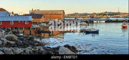 Norwegen, Arktis, blau, Boot, Küste, Europa, Angeln, Fjord, Hafen, Haus, Hütte, Insel, Landschaft, Lofoten, Berg, Stockfoto