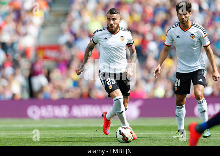 Nicolas Otamendi (Valencia), 18. April 2015 - Fußball: Spanische Primera Division "Liga BBVA" match zwischen FC Barcelona 2: 0 Valencia CF im Camp Nou in Barcelona, Spanien. © D.Nakashima/AFLO/Alamy-Live-Nachrichten Stockfoto