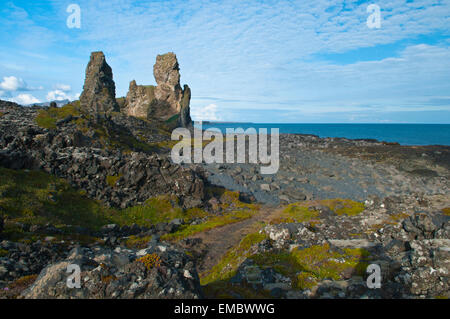 Lóndrangar Basalt Felsen, Snæfellsjökul Nationalpark, West Island, Island Stockfoto