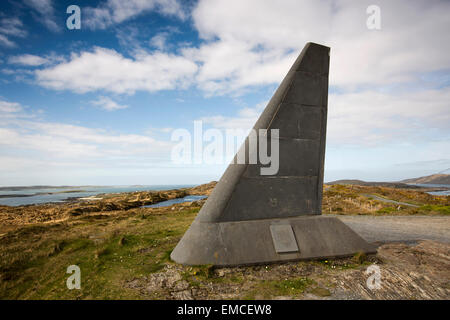 Irland, Co. Galway, Connemara, Ballyconneely, Alcock & Brown Denkmal für 1. Transatlantik-Flug im Jahr 1919 Stockfoto