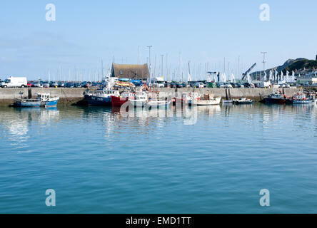 Schöne Aussicht auf Sommer Harbor in Howth, Dublin, Irland Stockfoto