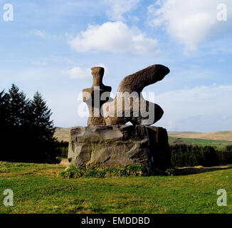 Henry Moore "Zweiteilige stützende Abbildung Nr. 1" Stockfoto