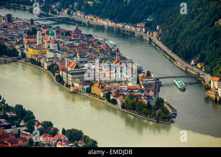 Altstadt von Passau mit St.-Stephans Kathedrale, dem Zusammenfluss von drei Donau, Inn und Ilz, Passau Stockfoto