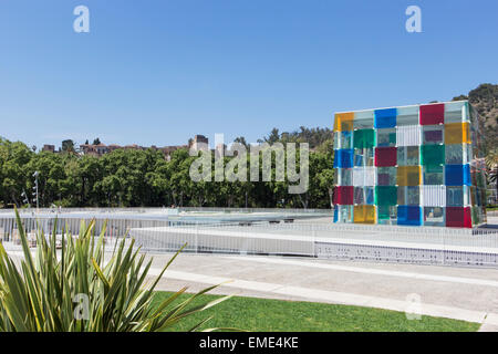 Die Pompidou Zentrum für Kunst, Muelle Uno, Hafen von Málaga, Costa Del Sol, Spanien. Der "Cube", geöffnet 28. März 2015. Stockfoto