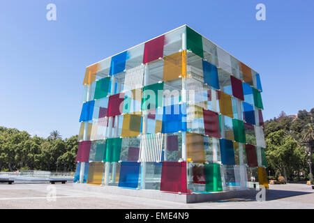 Die Pompidou Zentrum für Kunst, Muelle Uno, Hafen von Málaga, Costa Del Sol, Spanien. Der "Cube", geöffnet 28. März 2015. Stockfoto