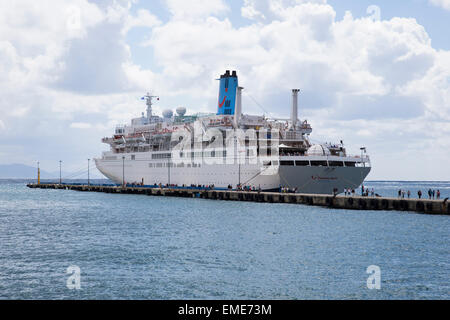 MS Thomson "Geist" vor Anker aus dem Hafen von Alanya in der Türkei Stockfoto