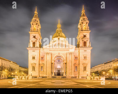 St.-Stephans Basilika und Platz in Budapest, Ungarn Stockfoto