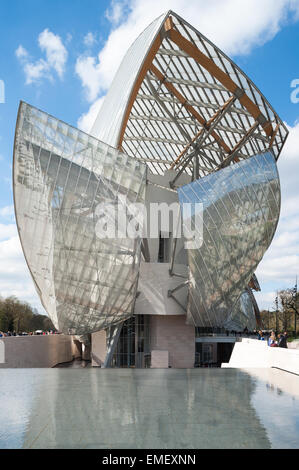 Frankreich, Paris, volle Höhe Blick auf die Fondation Louis Vuitton Stockfoto