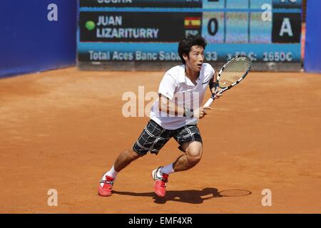 Barcelona, Spanien, 18. April 2015. 18. April 2015. : Yuichi Sugita (JPN) Yuichi Sugita Japan vs Juan Lizariturry von Spanien, während der Qualifikationsrunde Singls Tennismatch von Barcelona Open Banc Sabadell-Tennis-Turnier in der Real Club de Tenis de Barcelona in Barcelona, Spanien, 18. April 2015. © Mutsu Kawamori/AFLO/Alamy Live-Nachrichten Stockfoto