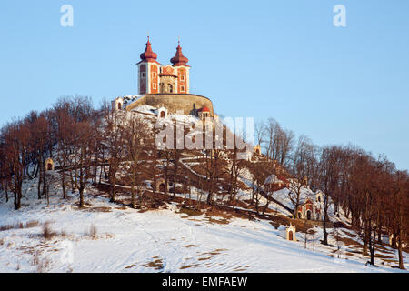 Banska Stiavnica - der barocken Kalvarienberg, erbaut im Jahre 1744-1751 in Winterabend Stockfoto