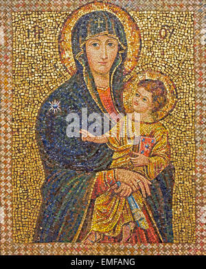 JERUSALEM, ISRAEL - 3. März 2015: Das Mosaik der Madonna in der Dormitio-Abtei Stockfoto