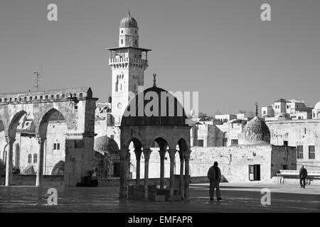 JERUSALEM, ISRAEL - 5. März 2015: Der Blick aus dem Tempelberg Westen im Morgenlicht. Stockfoto