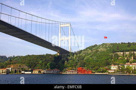 Fatih Sultan Mehmet-Brücke (auch genannt die zweite Bosporus-Brücke) über den Bosporus in Istanbul, Türkei Stockfoto