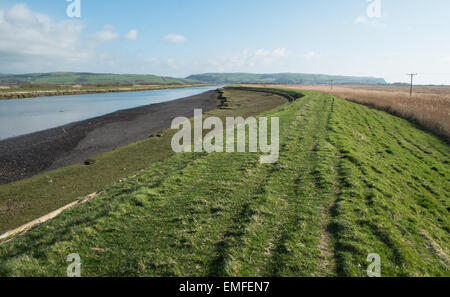 Borth Torfmoor Cors Fochno mit Borth, Ceredigion, Mid Wales. Beliebte Welsh/Englisch BBC TV-Krimiserie Hinterland hier gedreht. Stockfoto