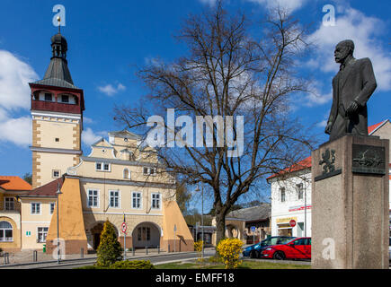 Rathaus, Marktplatz, Dobrovice, Tschechische Republik Stockfoto