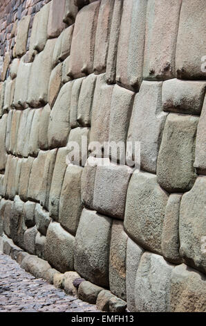 Inca Wand in der erzbischöfliche Palast in Cusco Peru. Stockfoto