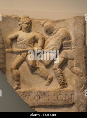 Marmorrelief Fragment mit Gladiatoren. Roman. 1. bis 3. Jahrhundert n. Chr.. Von Rom. Kaiserzeit. Metropolitan Museum of Art. NY. Stockfoto