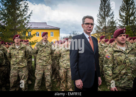 Lviv, Ukraine. 20. April 2015. Geoffrey R. Pyatt, US-Botschafter in der Ukraine, während der Eröffnungsfeier der Ukrainisch-US Übung furchtlosen Wächter am internationalen Friedenssicherung und Sicherheit, Yavoriv, Lviv Region Centre, Ukraine. Foto © Oleksandr Rupeta/Alamy Live News Bildnachweis: Oleksandr Rupeta/Alamy Live-Nachrichten Stockfoto