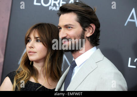 Tara Elders und Michiel Huisman Teilnahme an "Alter von Achiva" premiere am AMC Loews Lincoln Square 13 Theater am 19. April 2015 in New York City/Picture alliance Stockfoto