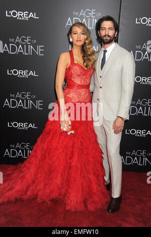 Blake Lively und Michiel Huisman Teilnahme an "Alter von Achiva" premiere am AMC Loews Lincoln Square 13 Theater am 19. April 2015 in New York City/Picture alliance Stockfoto