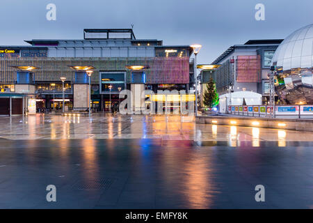 Millennium Square im Zentrum Stadt von Bristol, UK Stockfoto