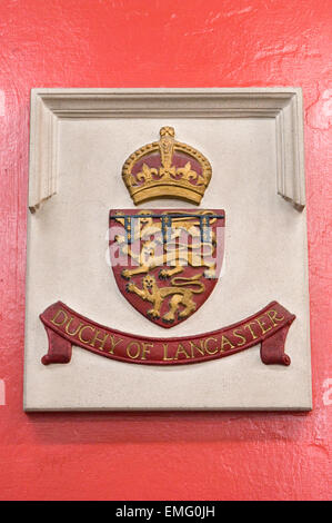 Herzogtum von Lancaster, Wappen in die Moot Hall, Wirksworth Derbyshire HOMER SYKES Stockfoto