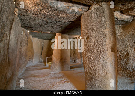 Dolmen - Cueva de Menga, Antequera, Malaga Provinz, Region von Andalusien, Spanien, Europa Stockfoto