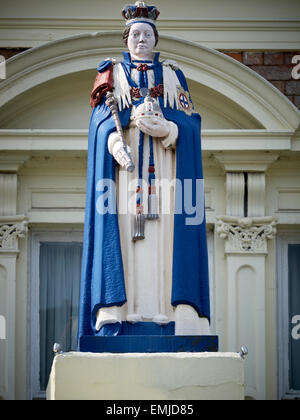 Statue im Queen Hotel in Chester Cheshire UK Stockfoto